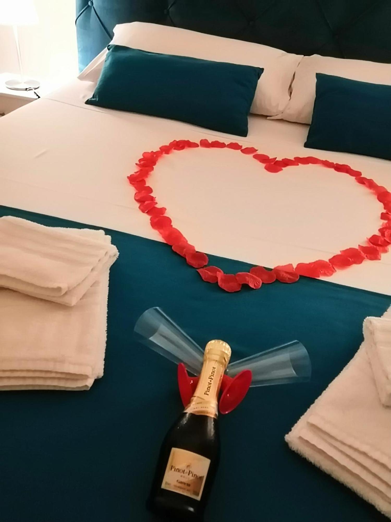 Suleima B&B Messina Centro Eksteriør billede