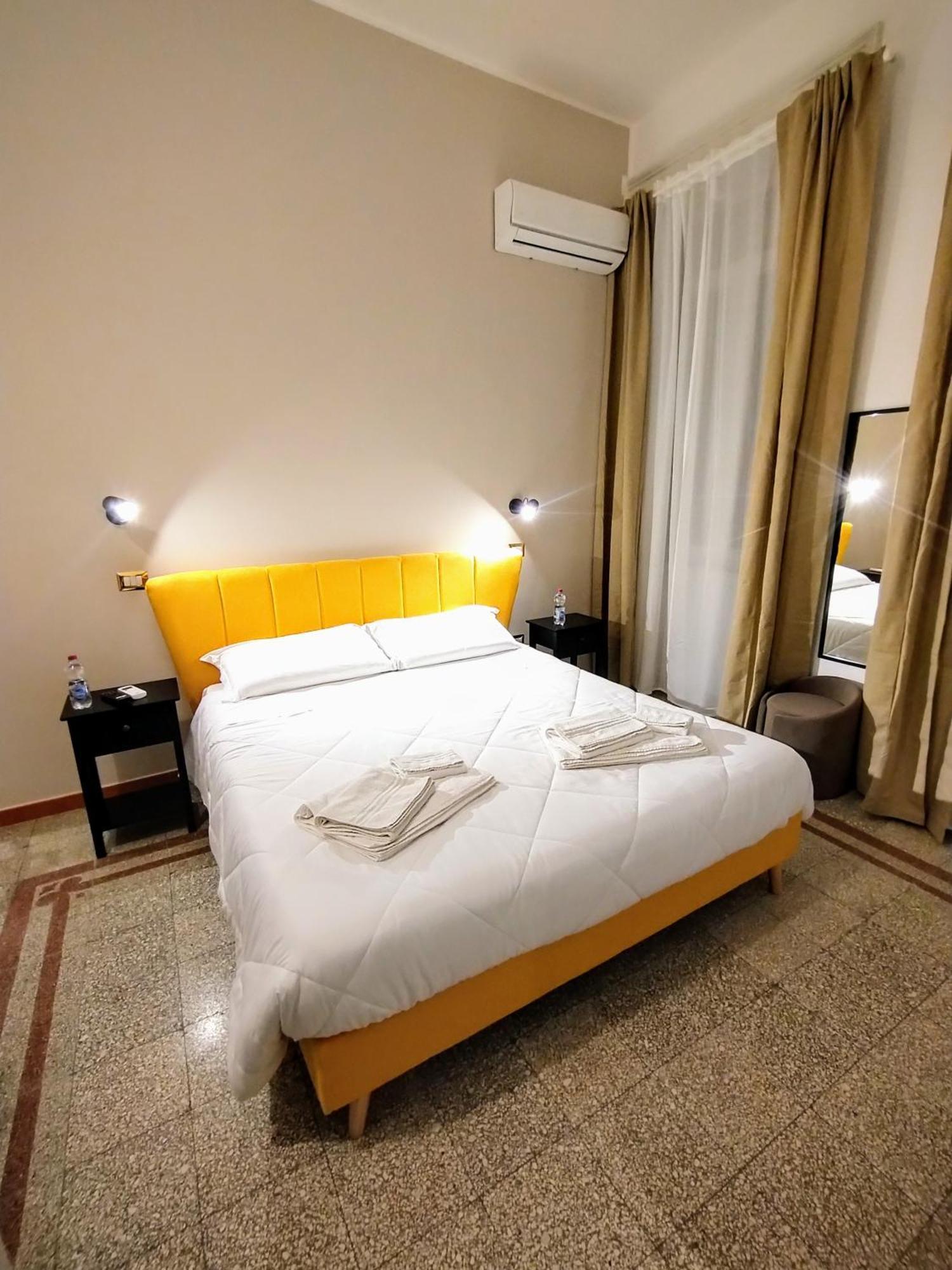 Suleima B&B Messina Centro Eksteriør billede